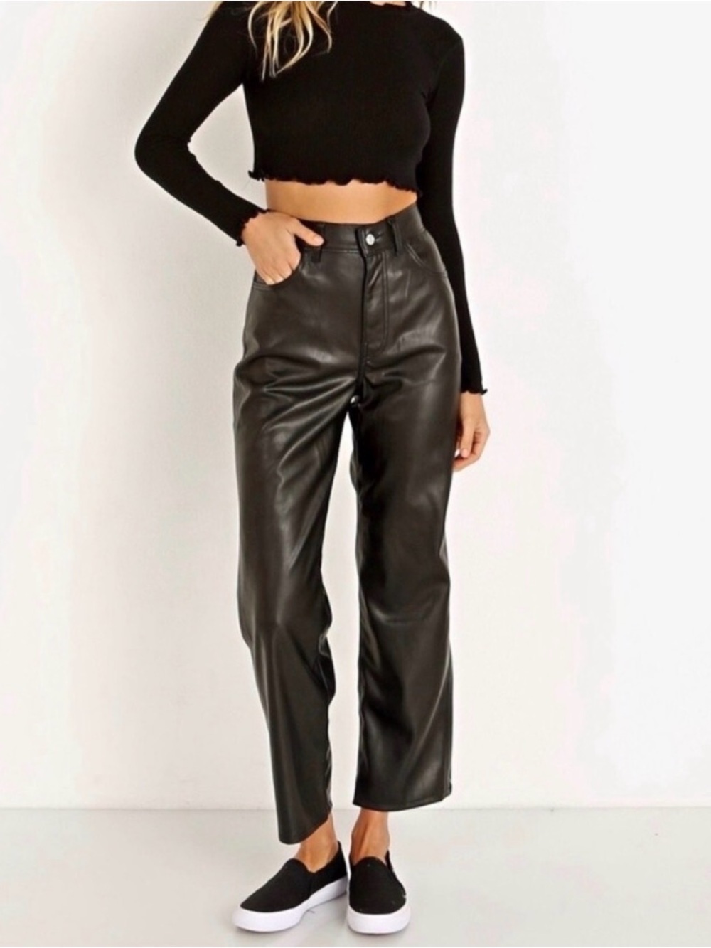 Levi’s Premium Ribcage Straight Faux Leather Pants Black High Rise Size 29